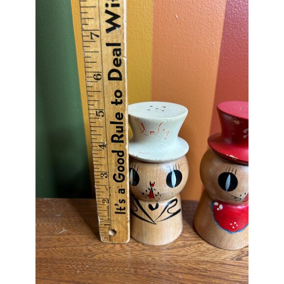 Salty peppy wooden black cat vintage salt and pepper shakers wooden Halloween - Picture 5 of 5